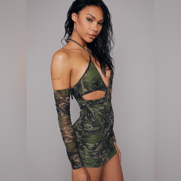 Stylish Green Camo Mini Dress - Picture 4 of 12